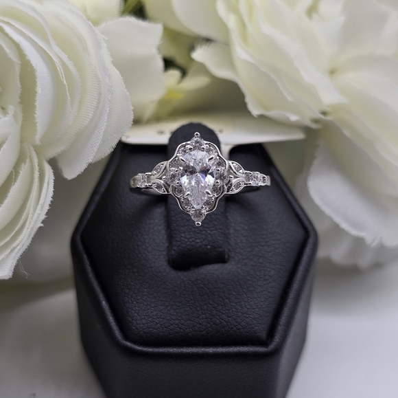 ♥️ PENELOPE ENG RING